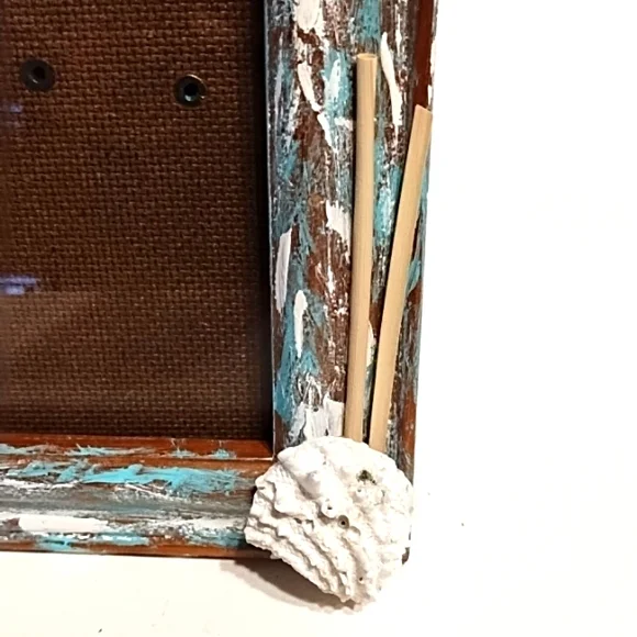 Distressed Shell Frame - Picture 2 of 8